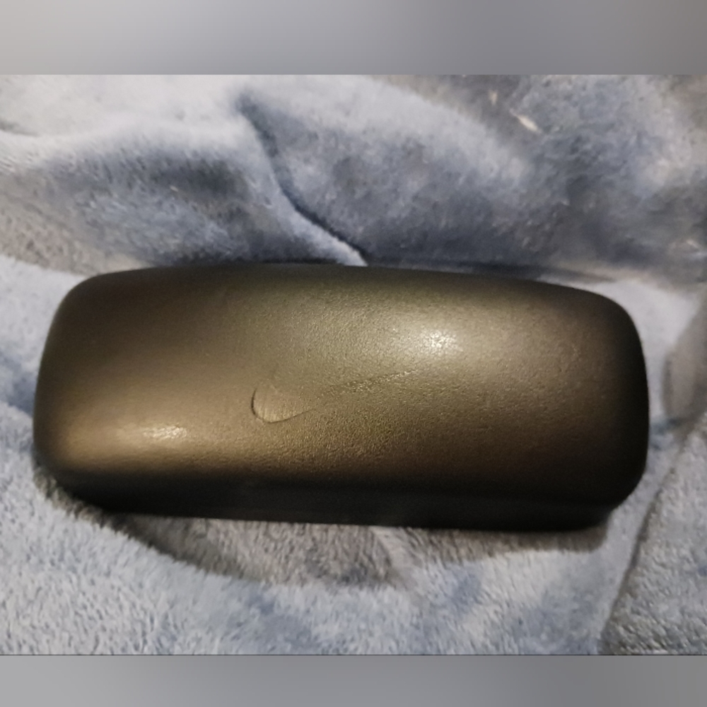 NIKE Sunglass Case